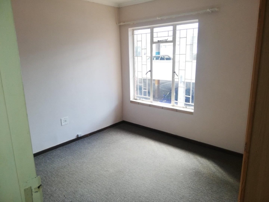 2 Bedroom Property for Sale in Kannoniers Park North West